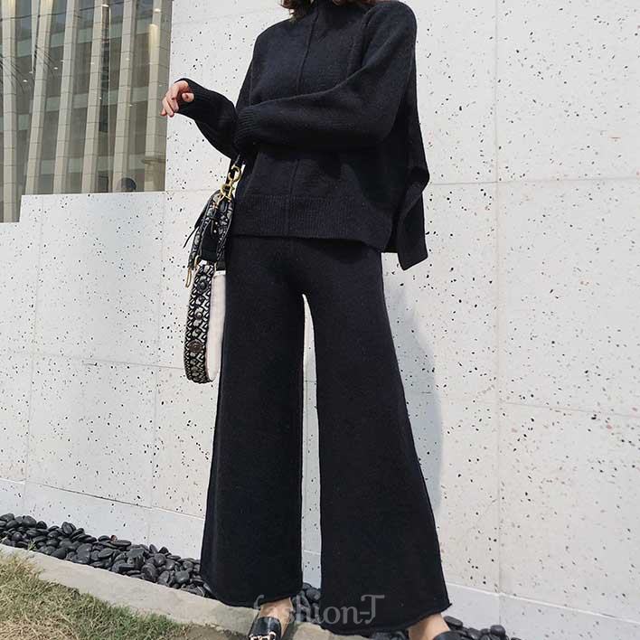 ブラック(セーター+パンツ)