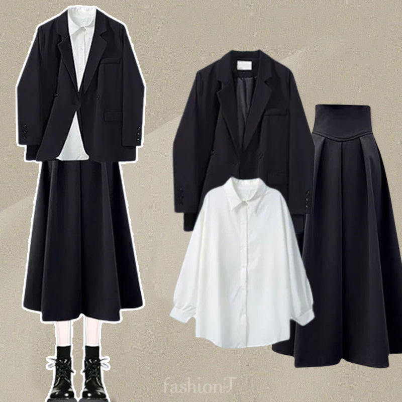 ブラック/スーツジャケット+ブラック/スカート